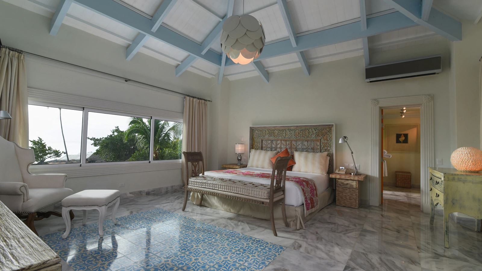 rooms-penthouse-suite-ocean-front