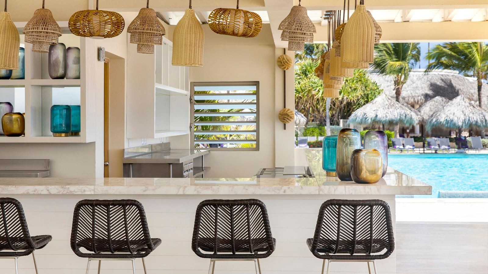 bars-brisas-bar-exclusively-for-the-reserve-guests