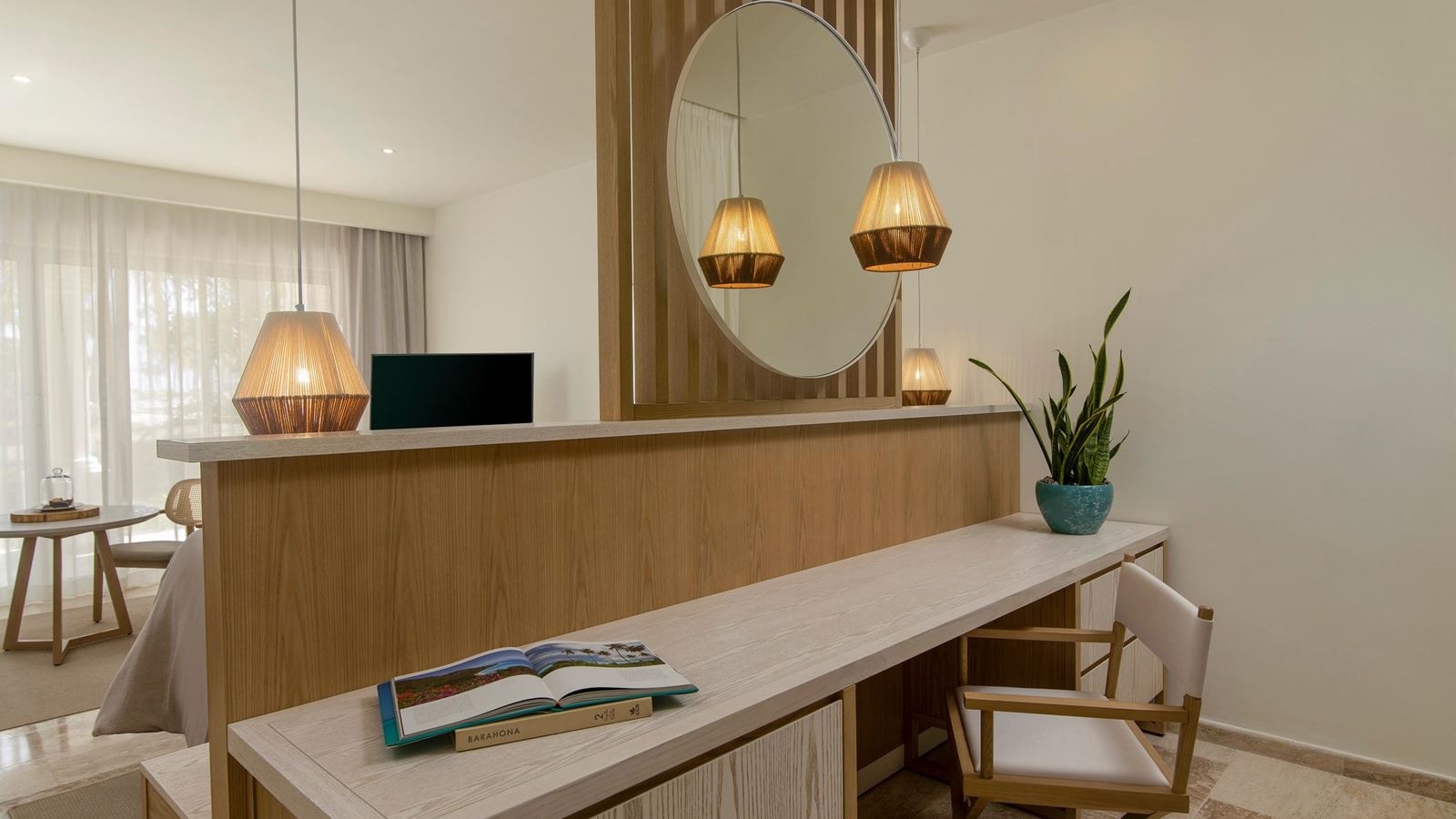 rooms-the-reserve-suite-ocean-front