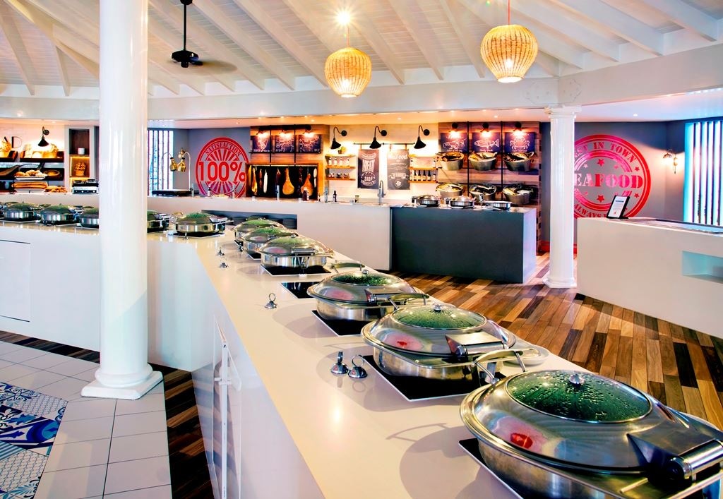 restaurants-m-e-r-c-a-d-o-l-a-s-a-l-m-e-j-a-s