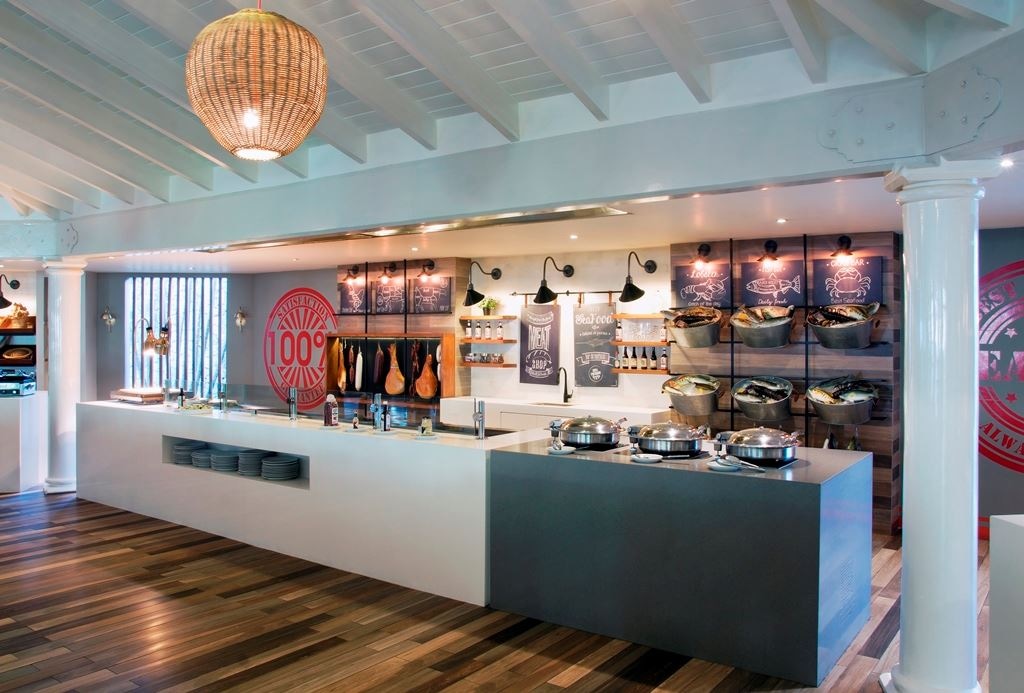 restaurants-m-e-r-c-a-d-o-l-a-s-a-l-m-e-j-a-s