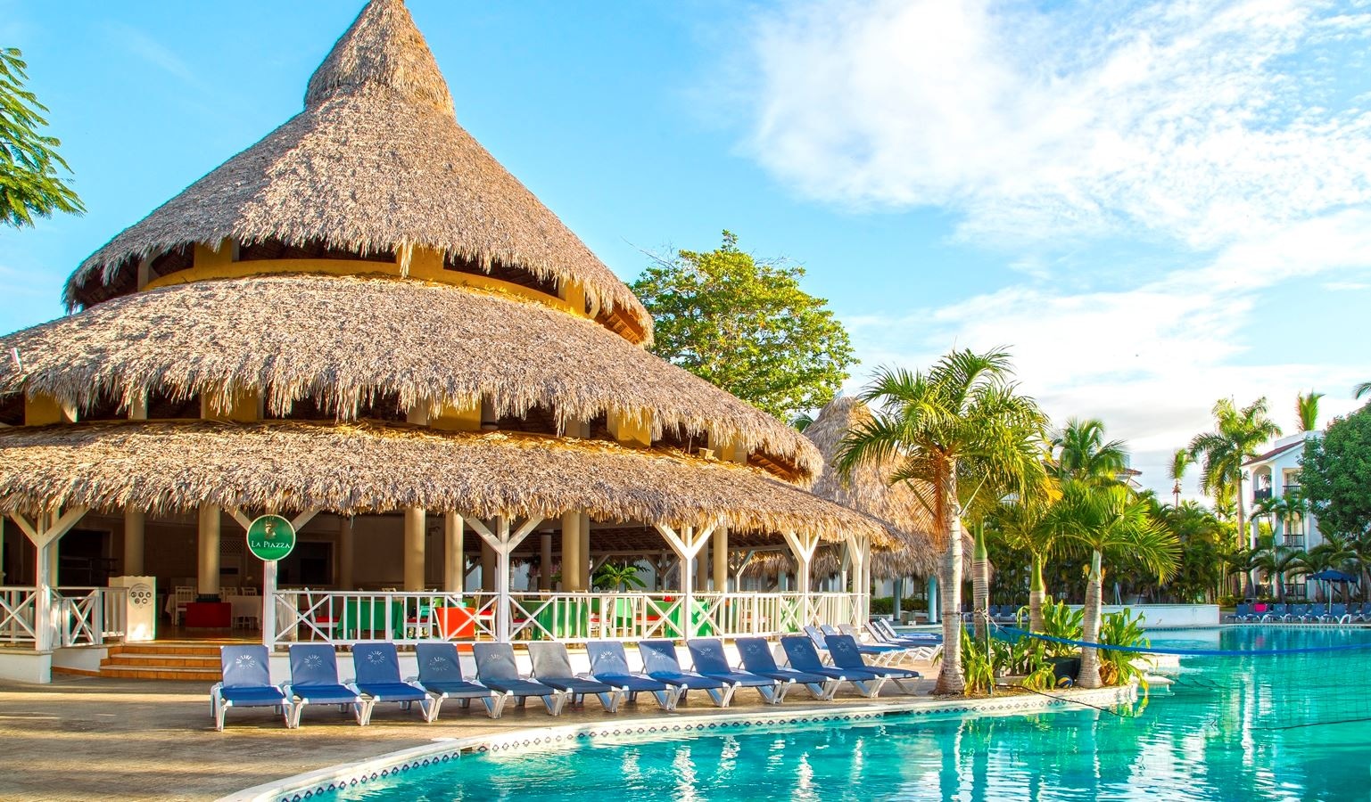 bars-cascada-bar-vip-pool