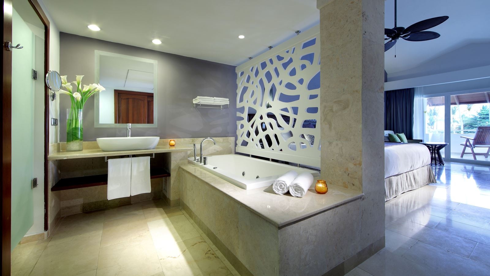 rooms-junior-suite-garden--pool-view