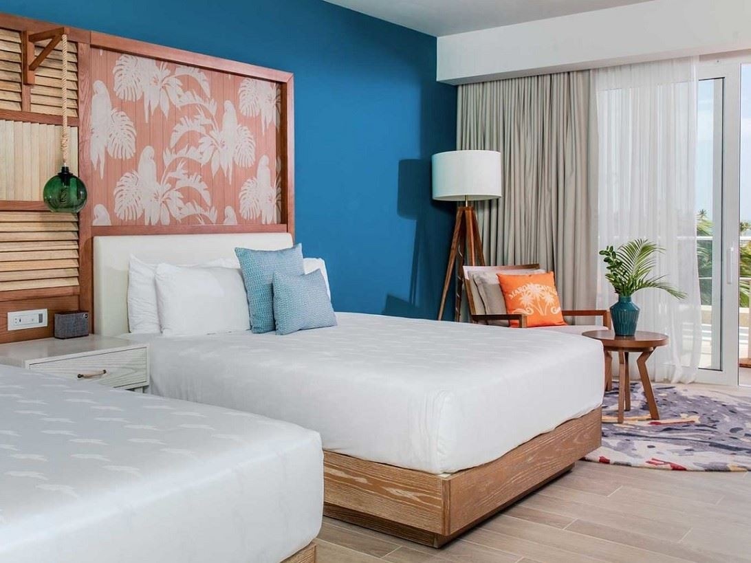 rooms-queen-paradise-room