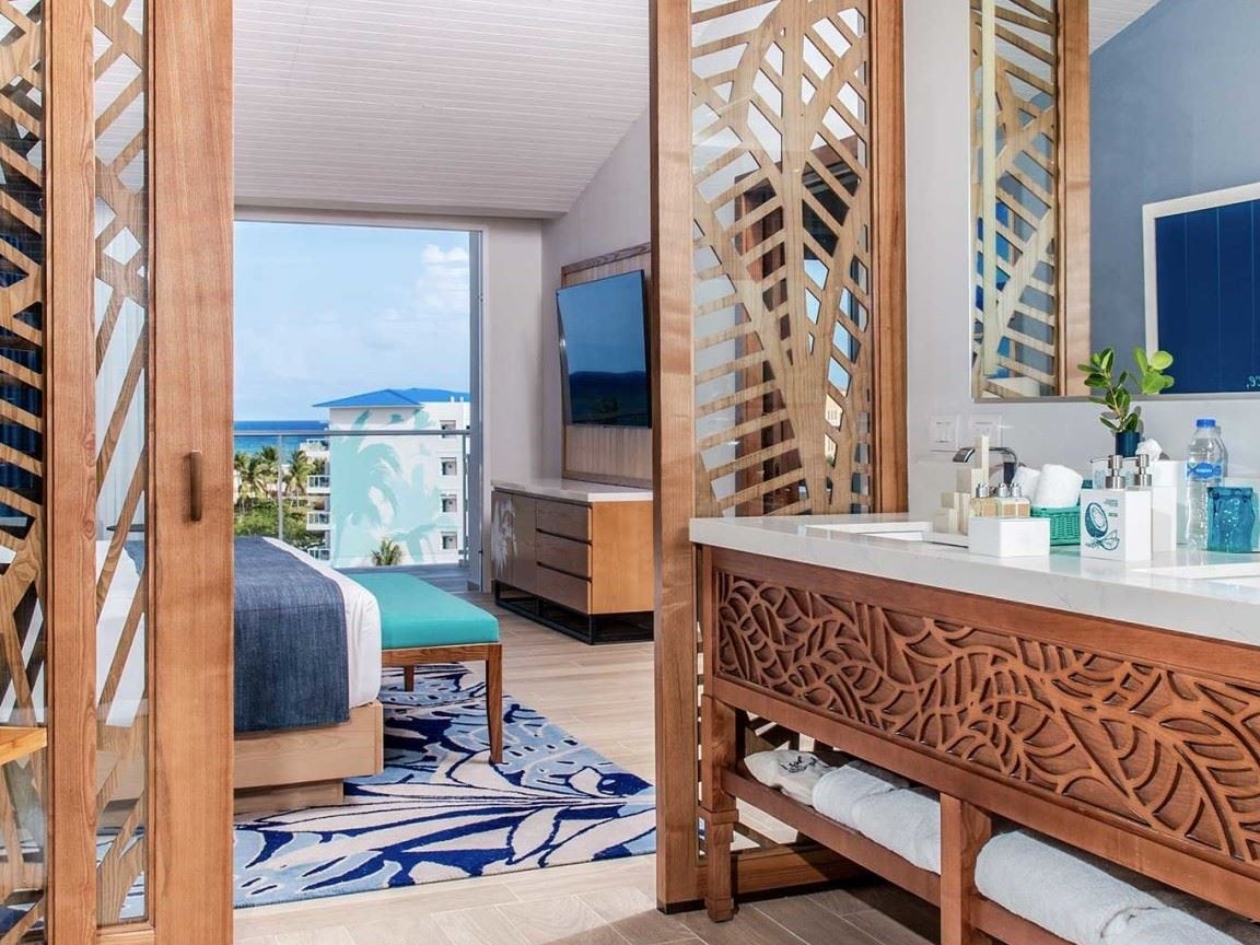 rooms-son-of-a-sailor-suite