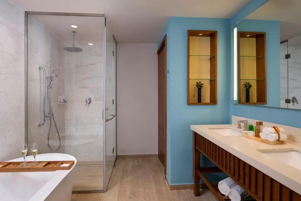 rooms-preferred-club-deluxe-swimout