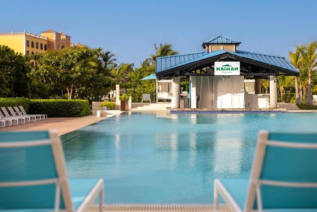 bars-kaiman-pool-bar