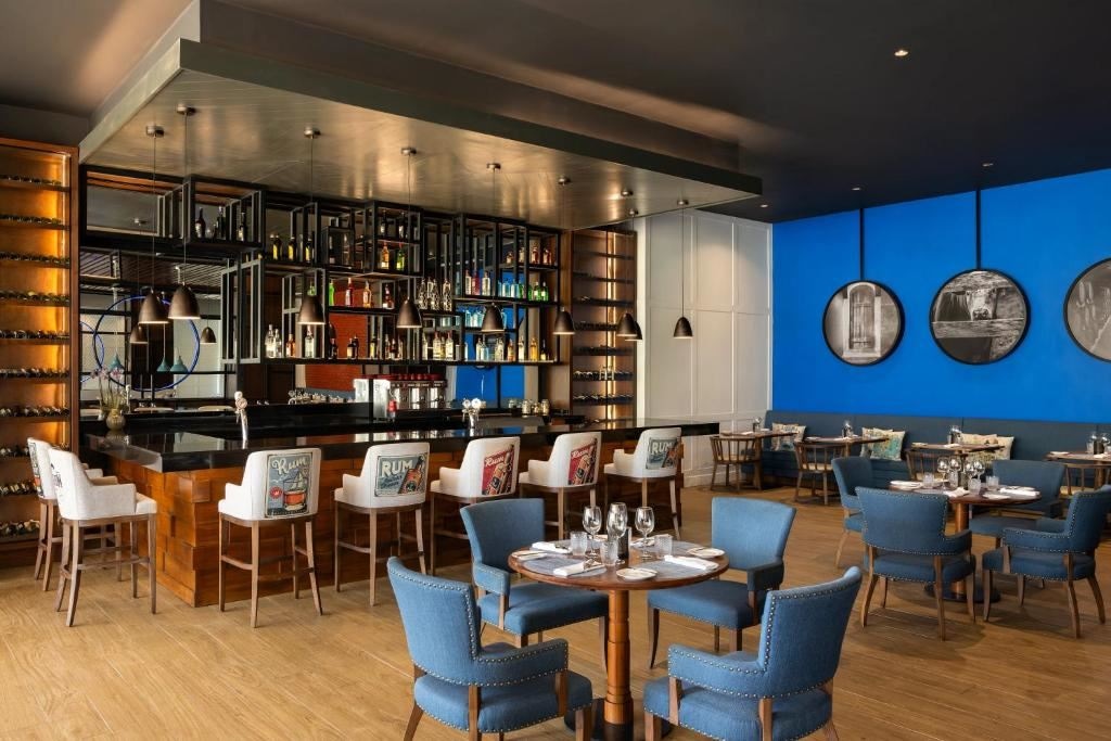 restaurants-toura--gourmet-steakhouse