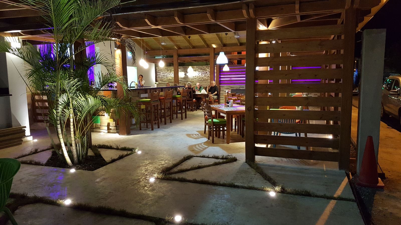 restaurants-restaurants