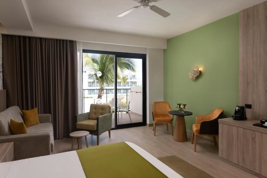 rooms-junior-suite-garden-view