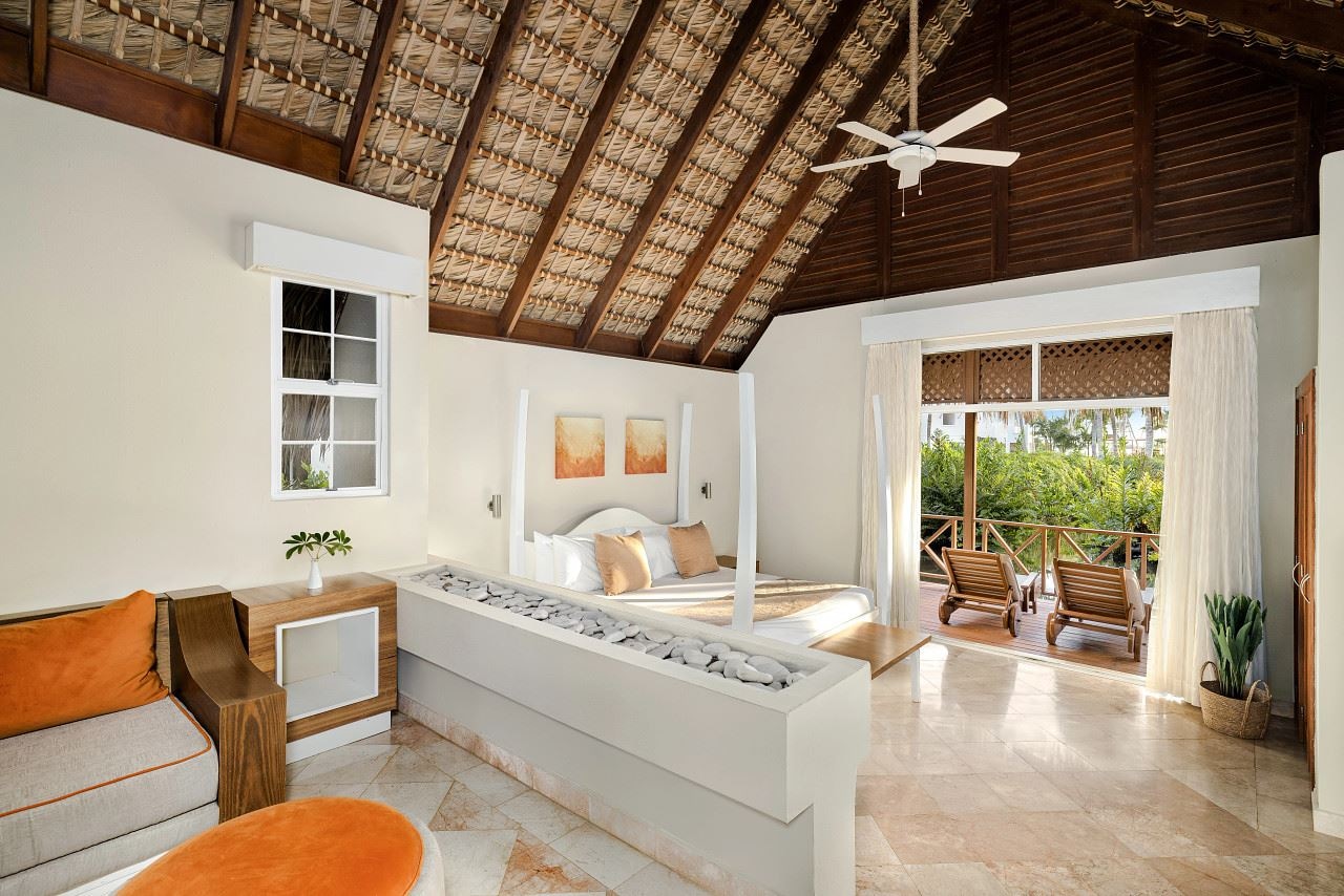 rooms-sun-club-one-bedroom-villa-tropical-view