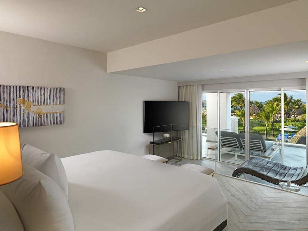 rooms-rock-suite-one-bedroom-with-personal-assistant