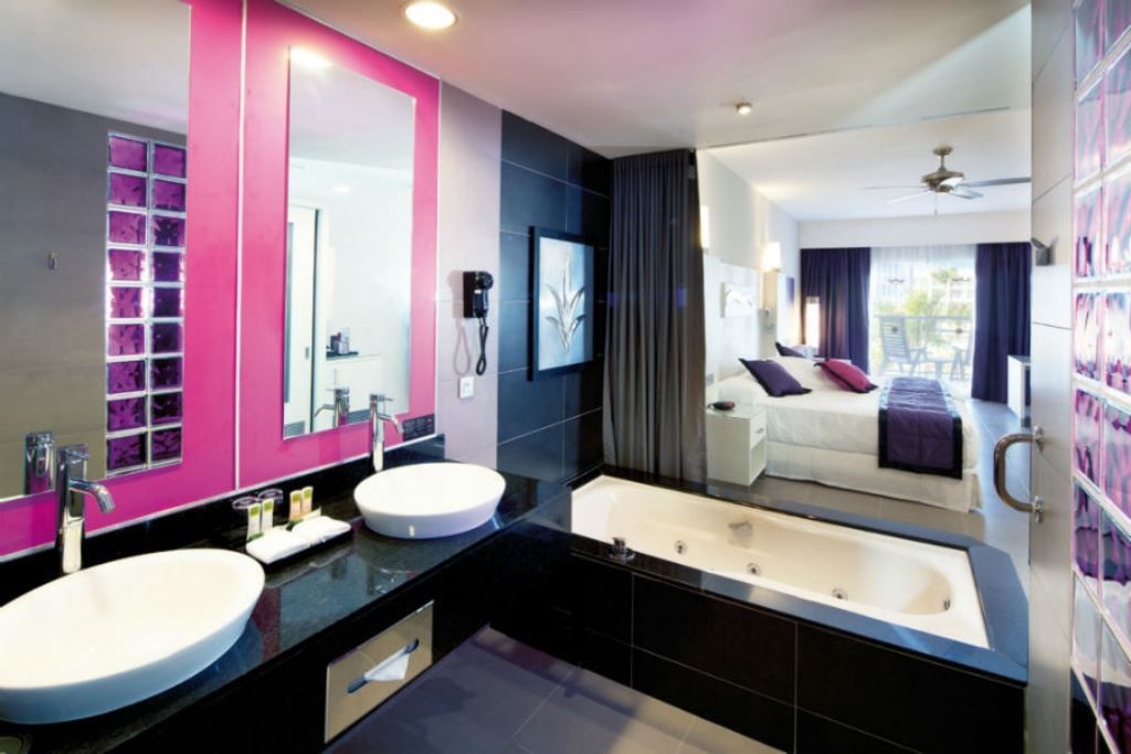 rooms-junior-suite-superior-courtyard-view