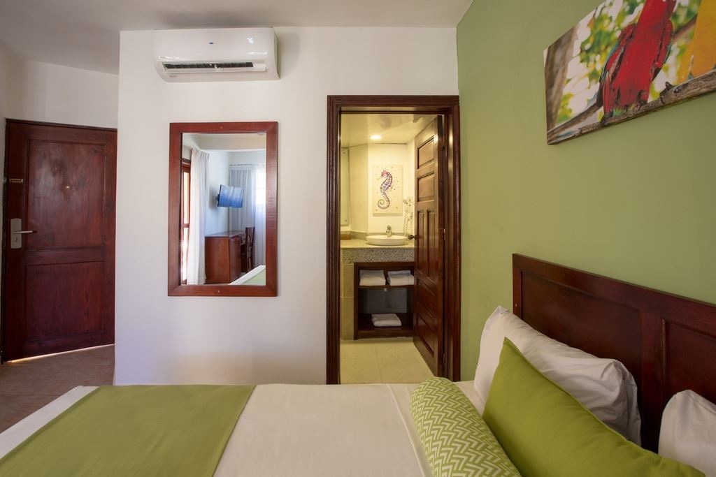 rooms-double-standard-room