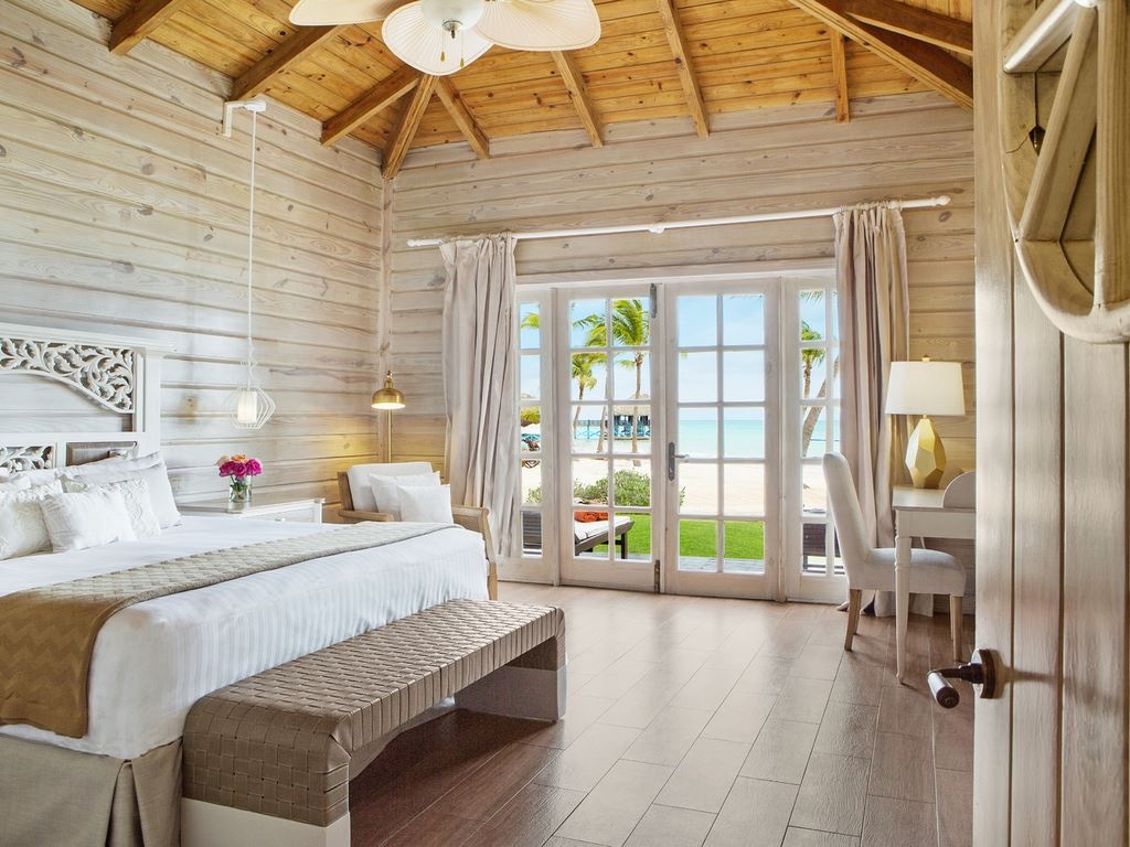 rooms-monarch-villa-ocean-front