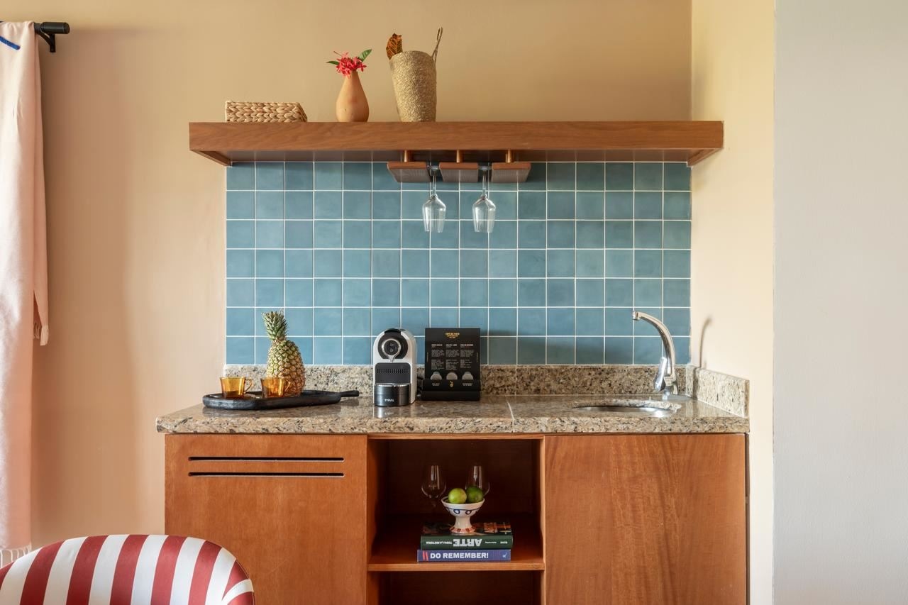 rooms-two-bedroom-master-suite-zel