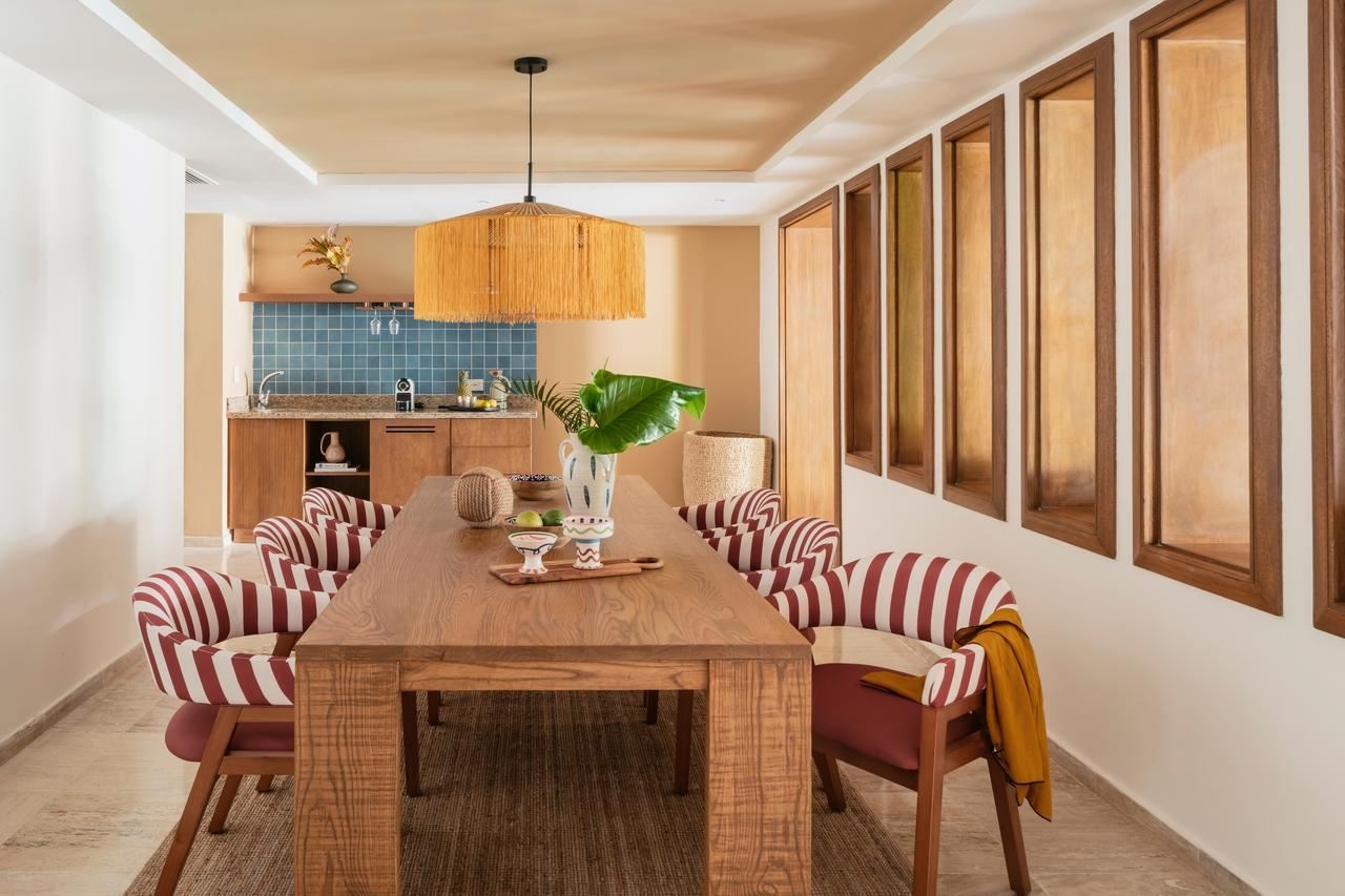 rooms-two-bedroom-master-suite-zel