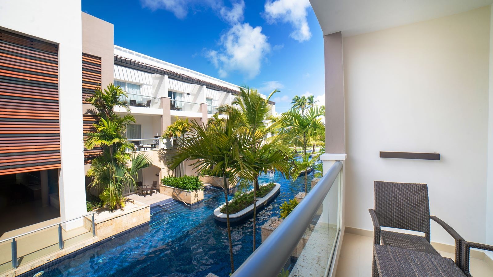 rooms-luxury-room-diamond-club