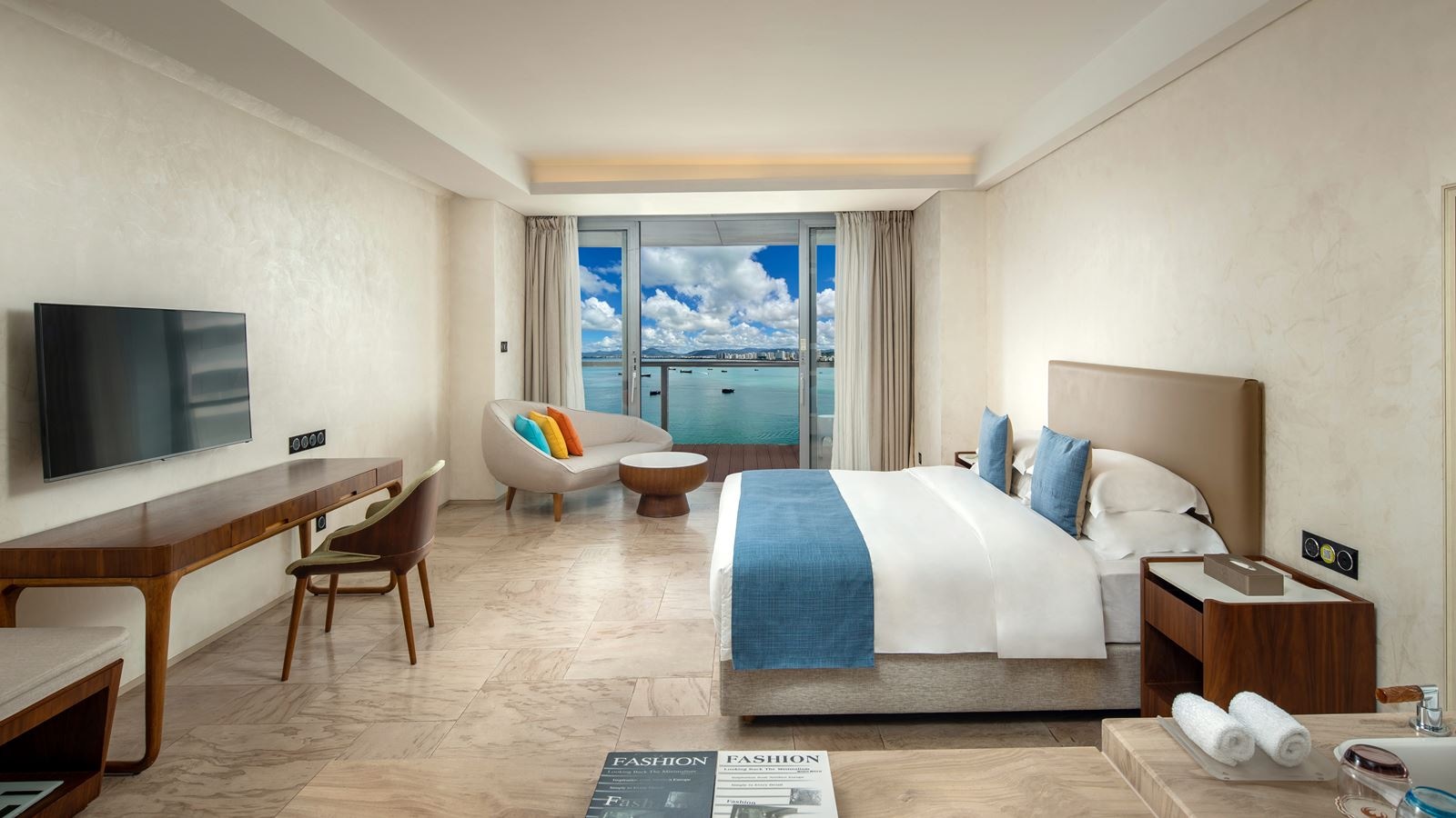 rooms-panorama-ocean-view-king