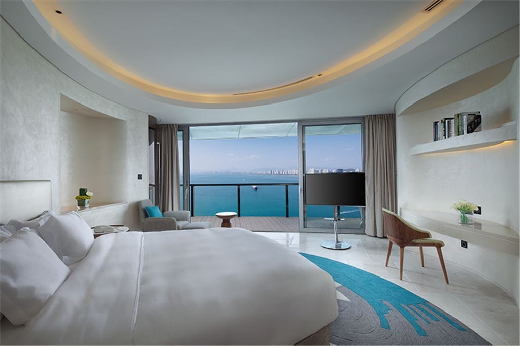 rooms-panorama-ocean-view-suite-two-king-beds-room