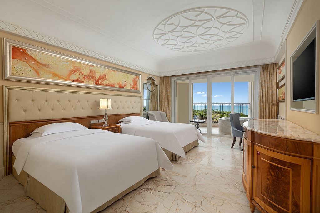 rooms-crowne-plaza-sea-view-room
