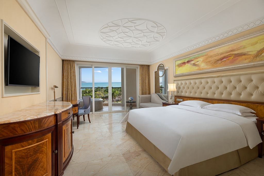 rooms-crowne-plaza-sea-view-room