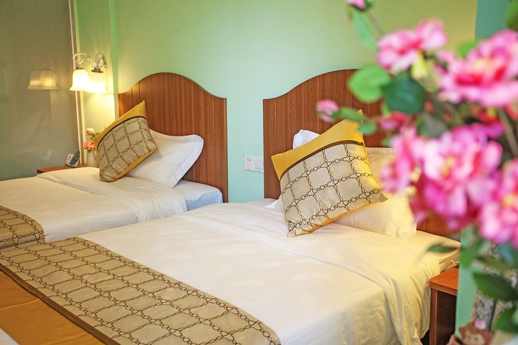 rooms-standard-room
