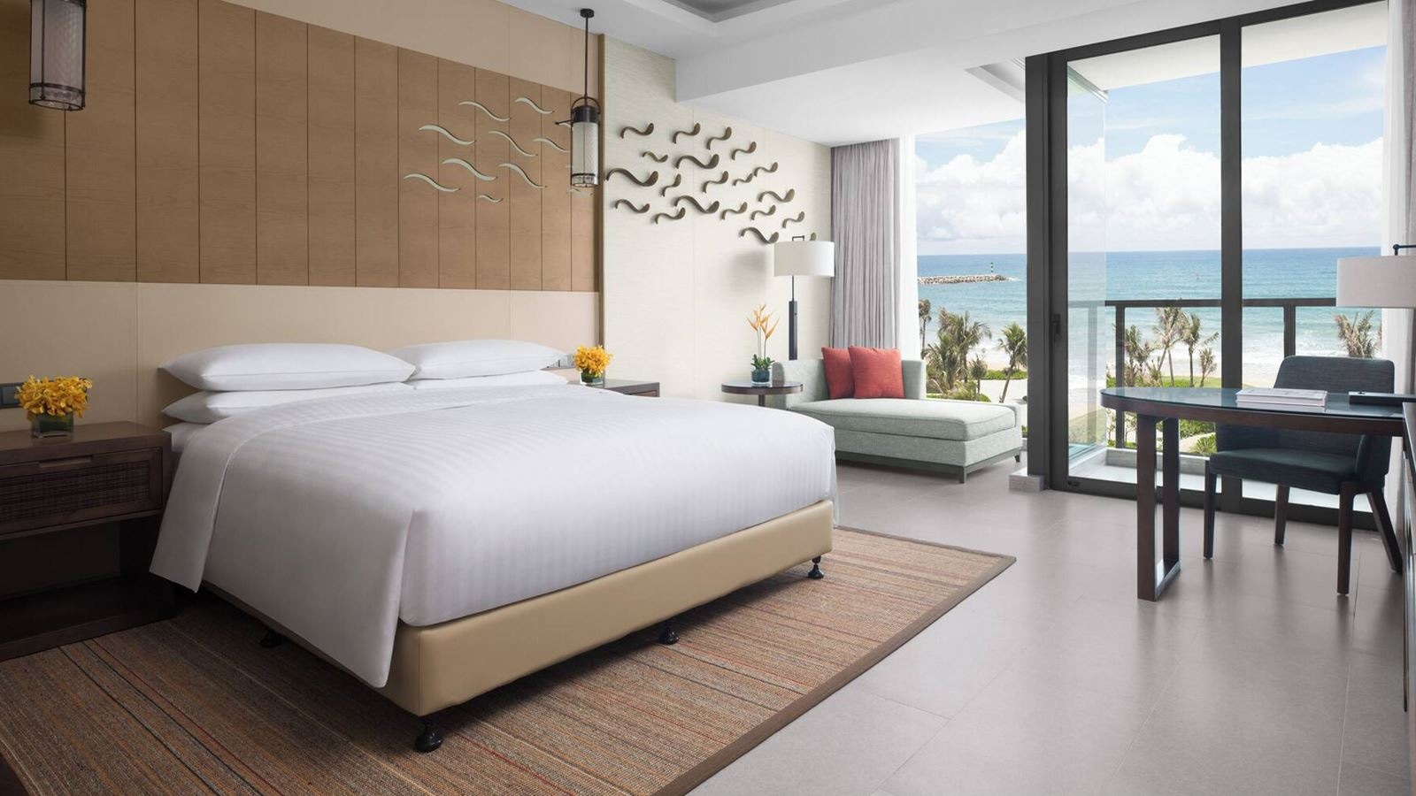 rooms-room-deluxe-ocean-view-room