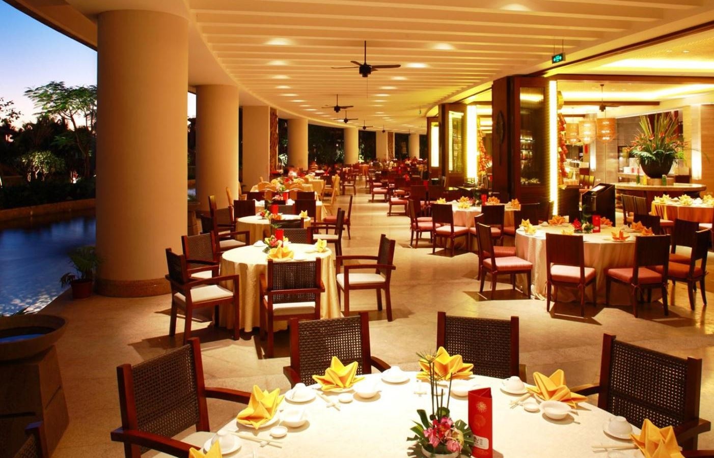 restaurants-main-buffet-restaurant