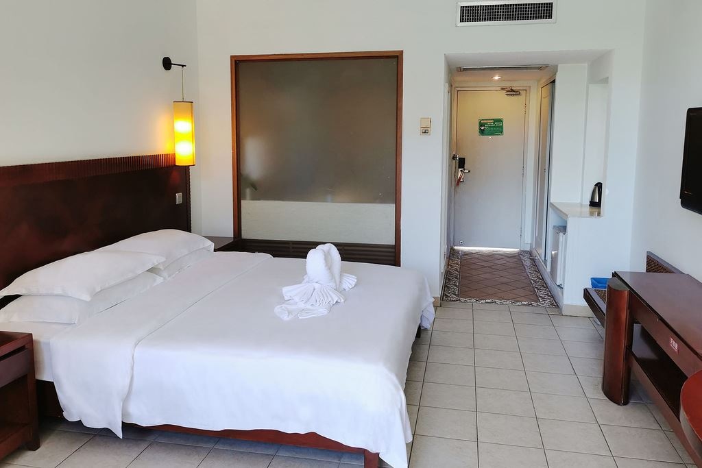 rooms-superior-garden-view-in-annex-building-king-bedtwin-bed