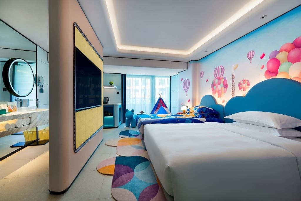 rooms-gardenview-family-room