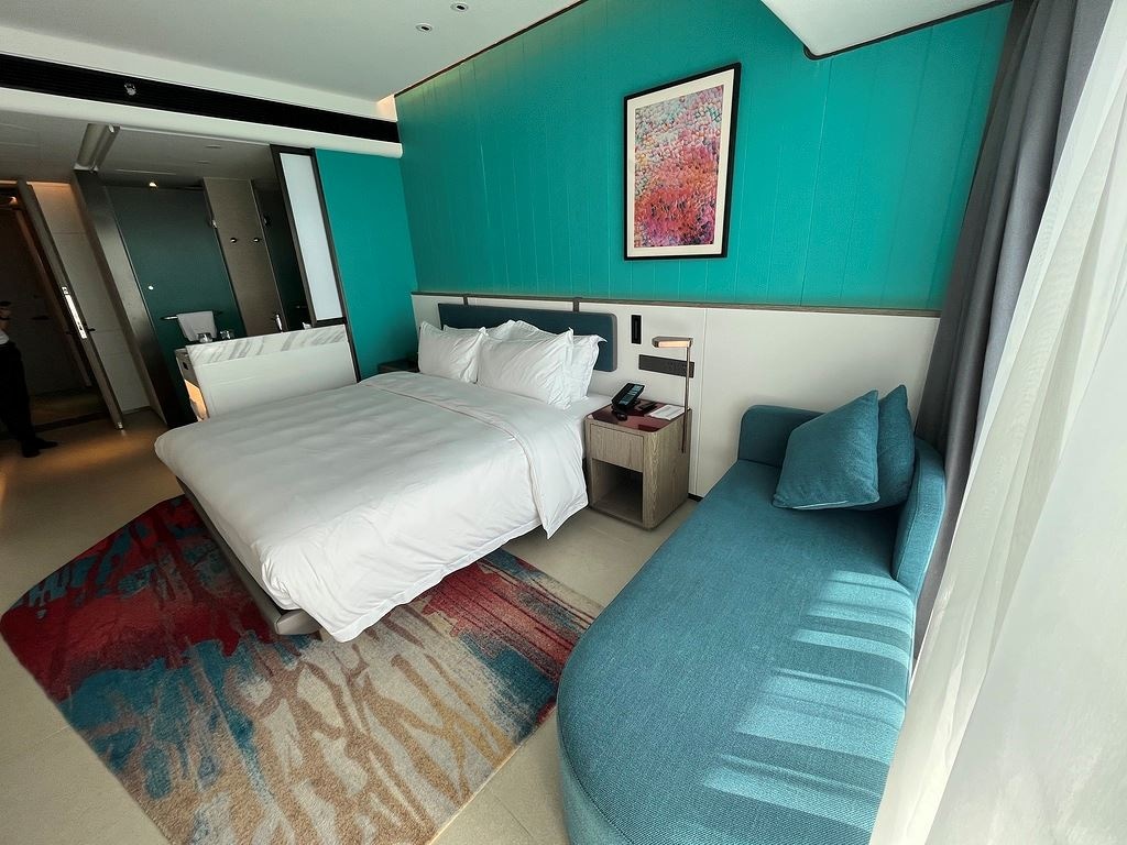 rooms-180-degree-luxurious-sea-view-room-180