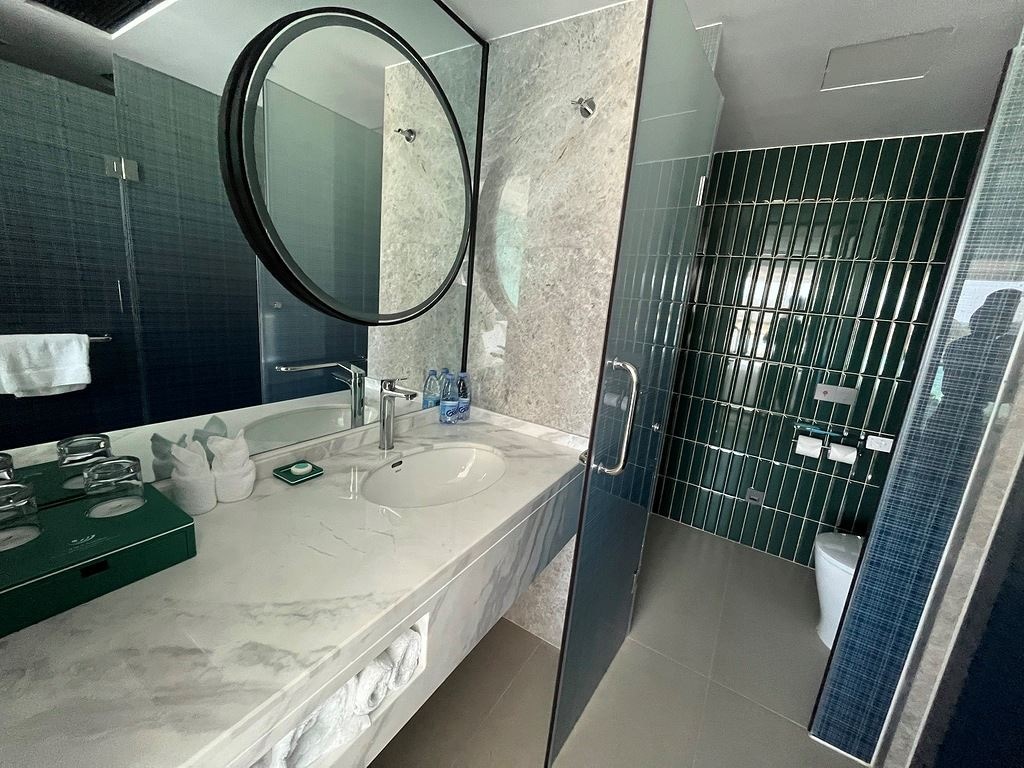 rooms-deluxe-oceanview-open-suite-imax