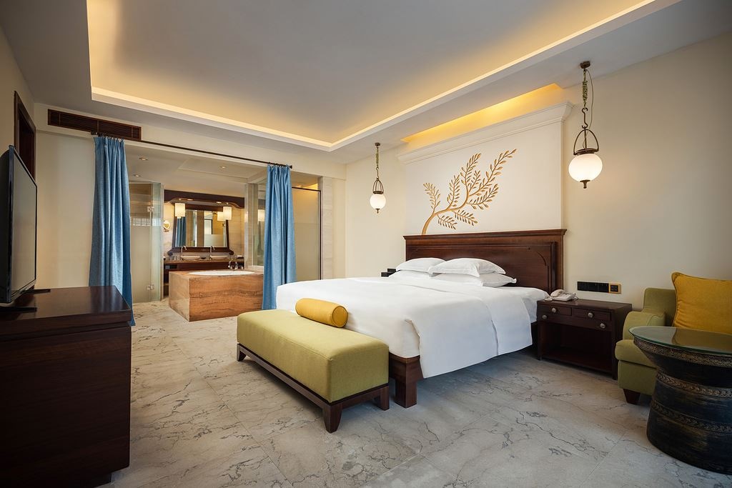 rooms-family-pool-view-two-bedroom