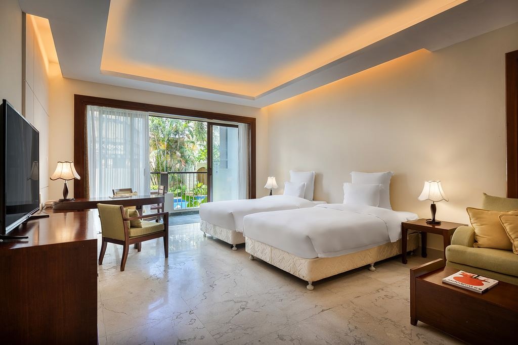 rooms-family-pool-view-two-bedroom