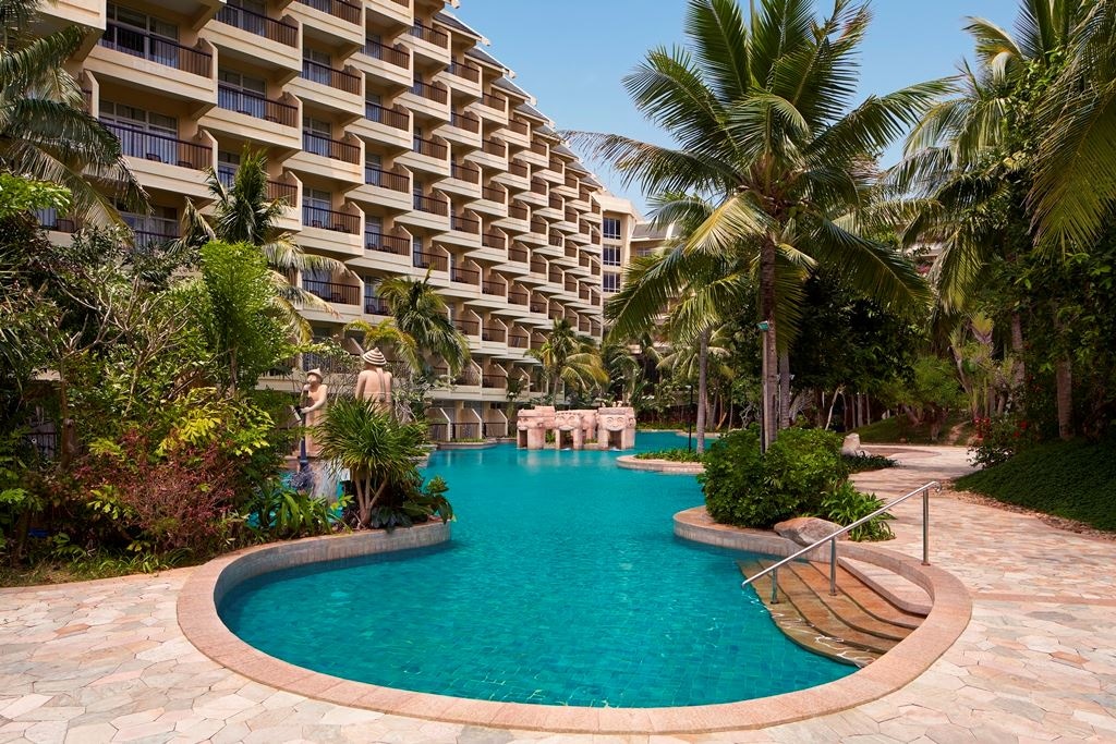 pools-outdoor-pool