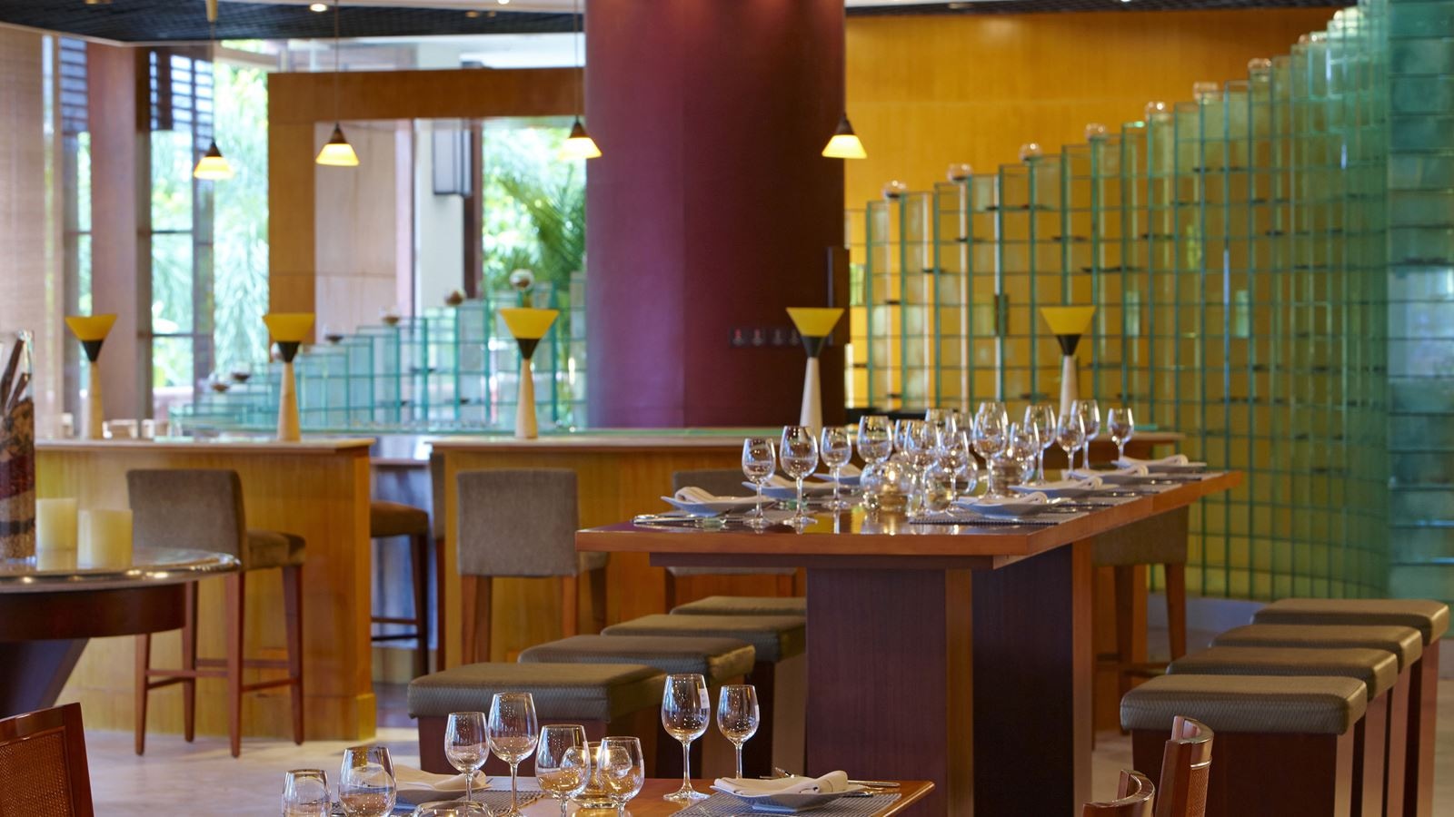 restaurants-restaurants