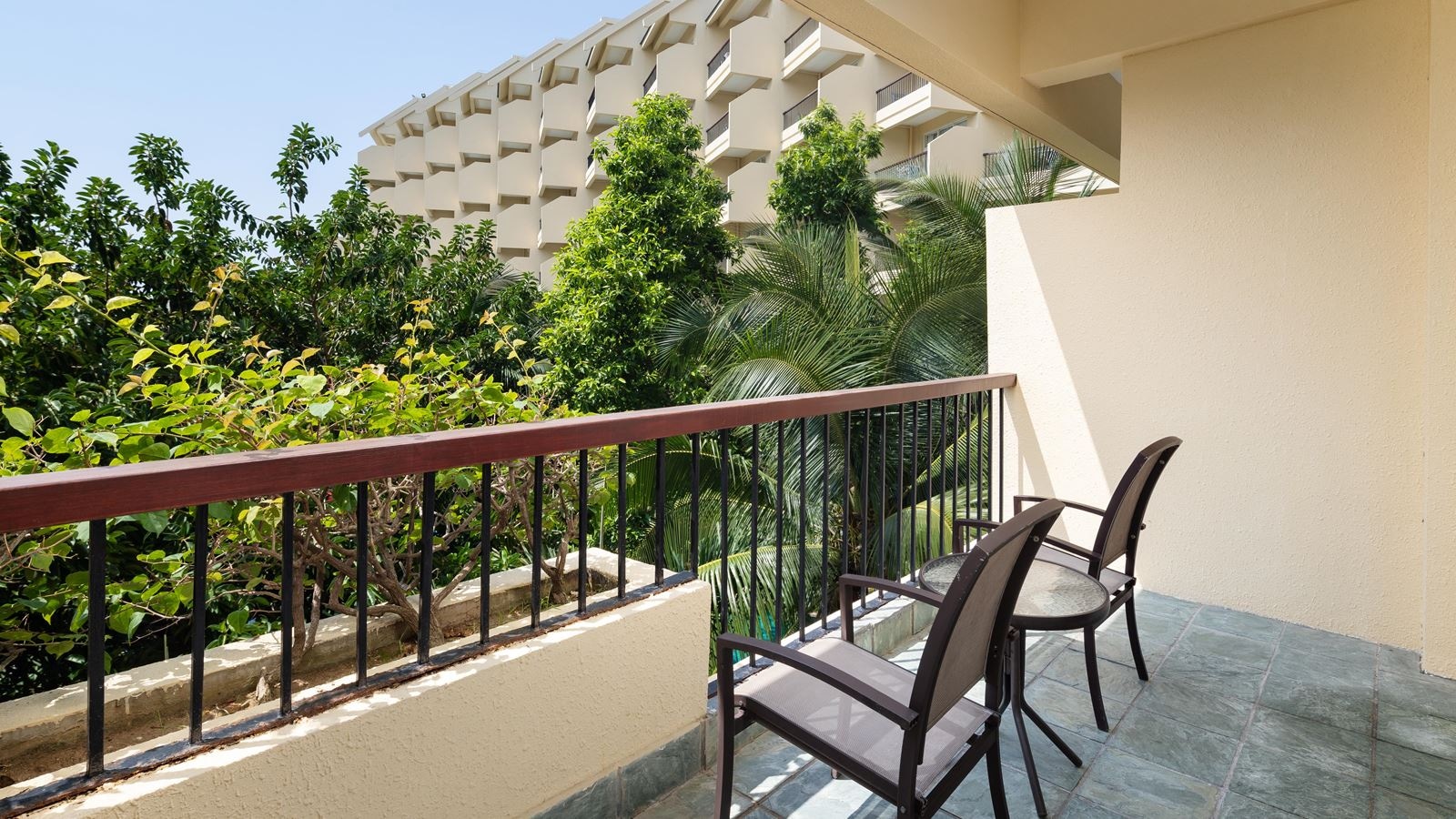 rooms-superior-garden-view-room