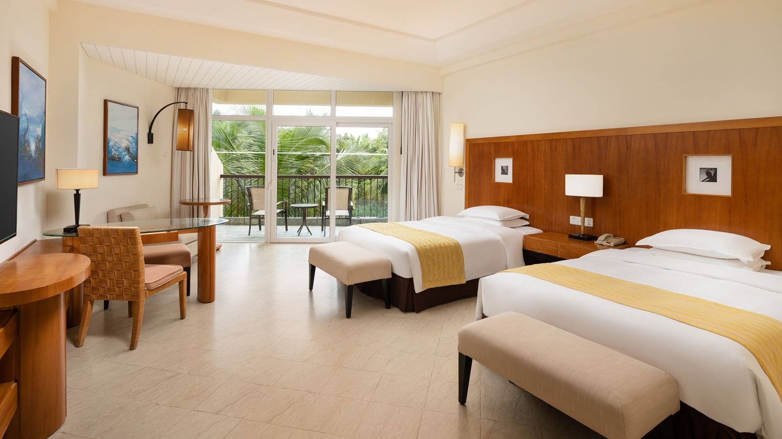rooms-laguna-view-room