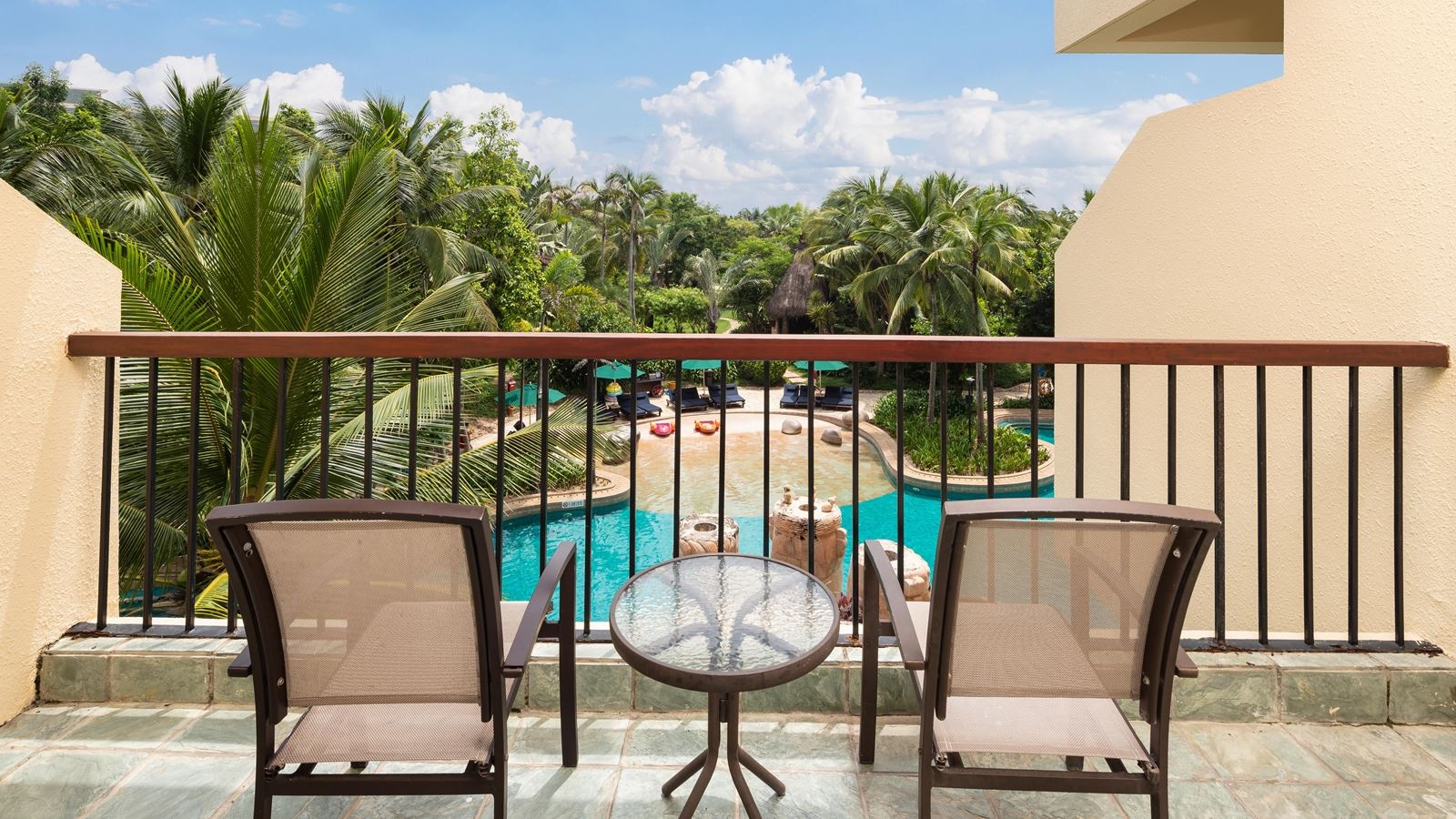rooms-laguna-view-room