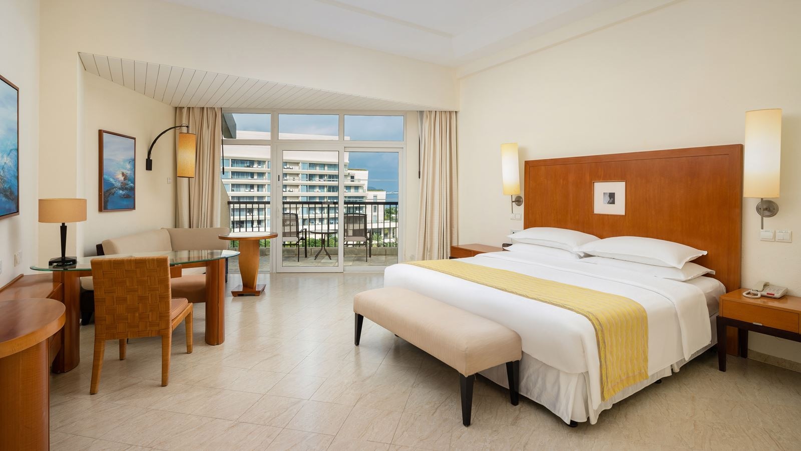 rooms-deluxe-sea-view-room