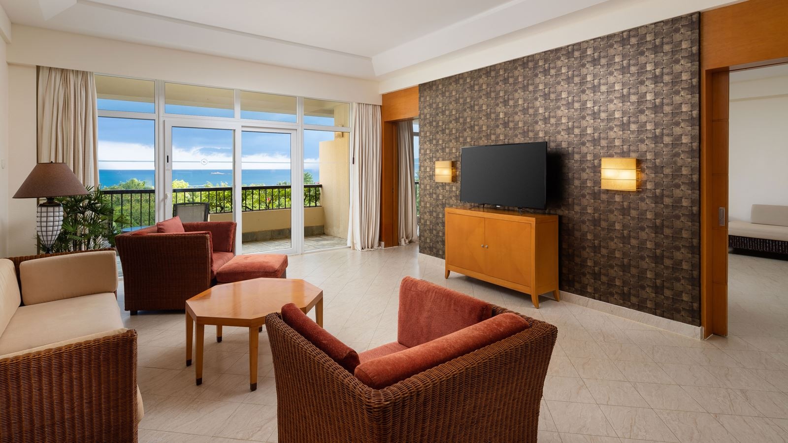 rooms-sea-view-suite
