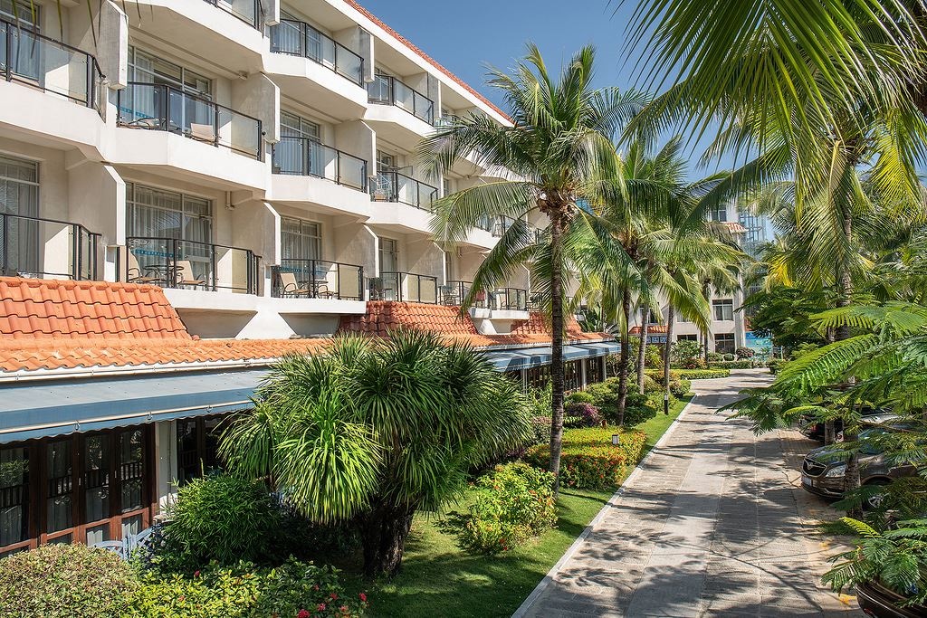 rooms-deluxe-sea-view-twin-room-building-b
