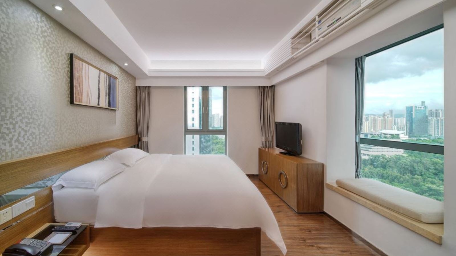 rooms-apartment-city-view-two-bedrooms