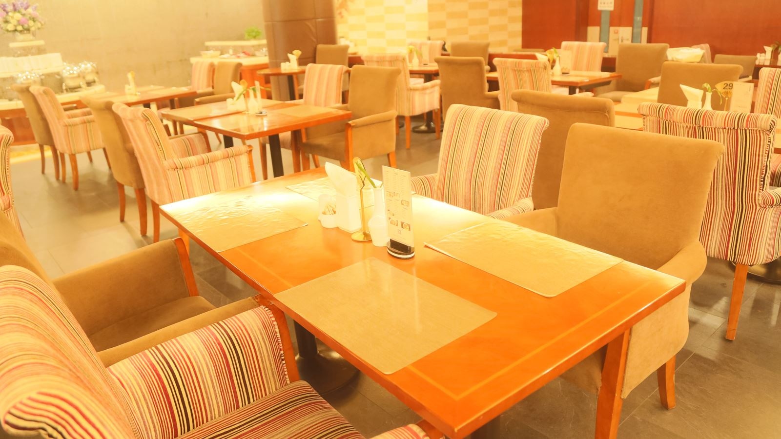 restaurants-restaurants