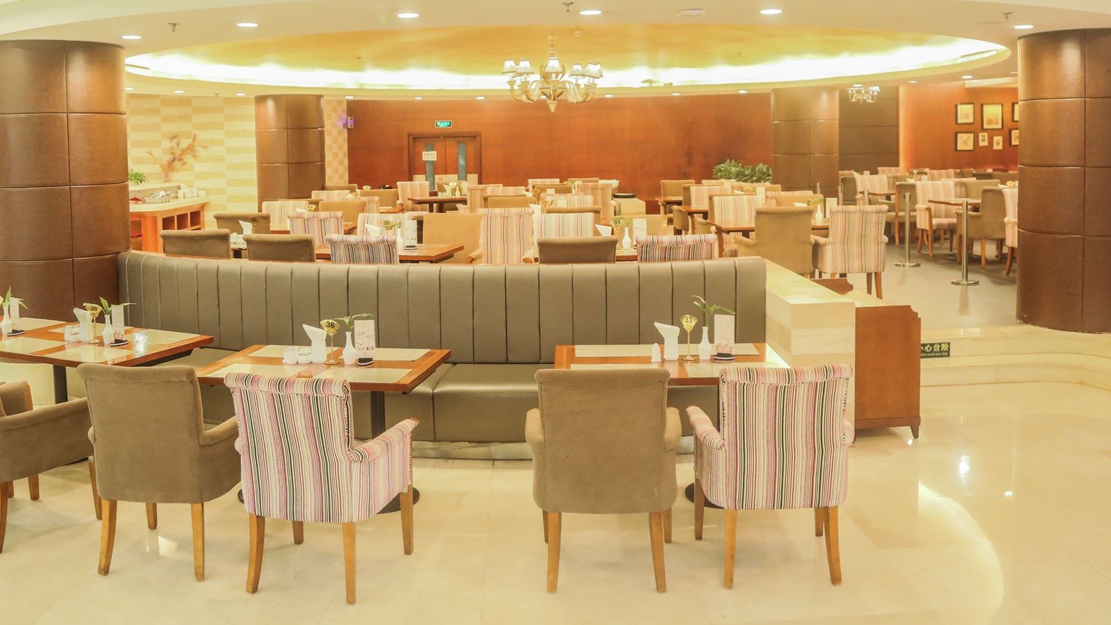 restaurants-restaurants