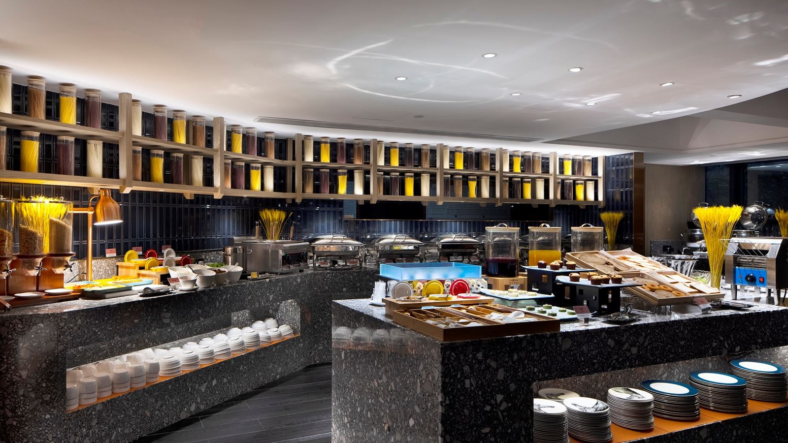 restaurants-restaurants