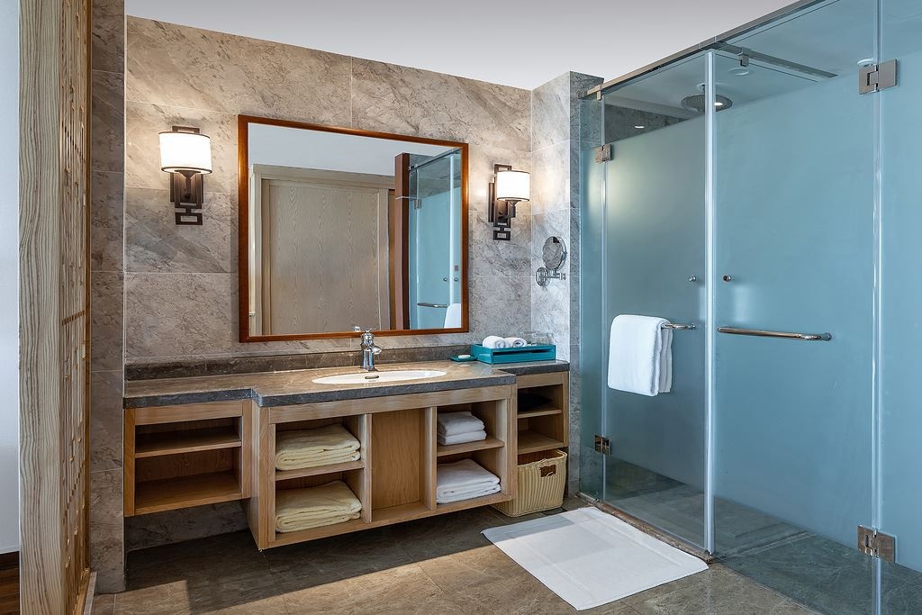 rooms-deluxe-ocean-view-room