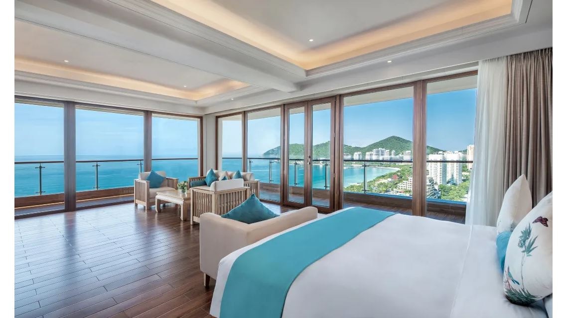 rooms-270-degree-ocean-view-suite
