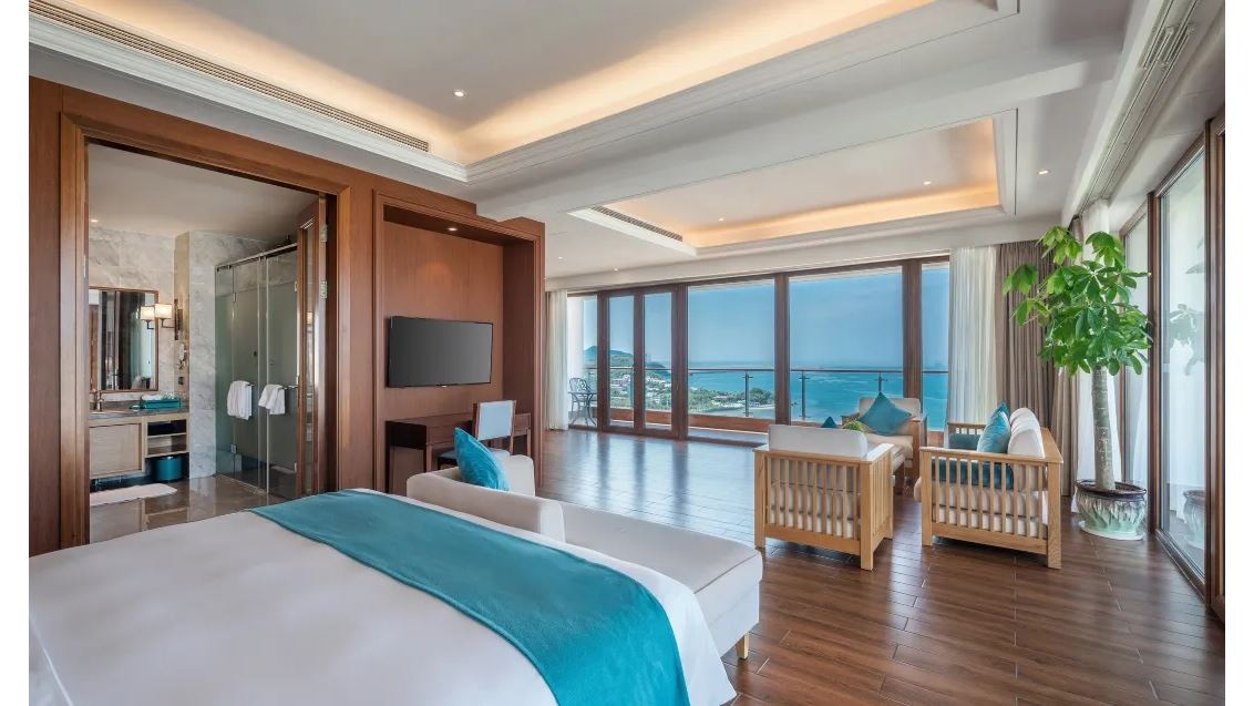 rooms-270-degree-ocean-view-suite